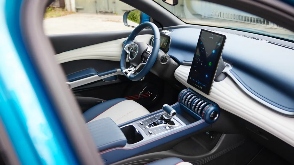 BYD BYD ATTO 3 — photo 16