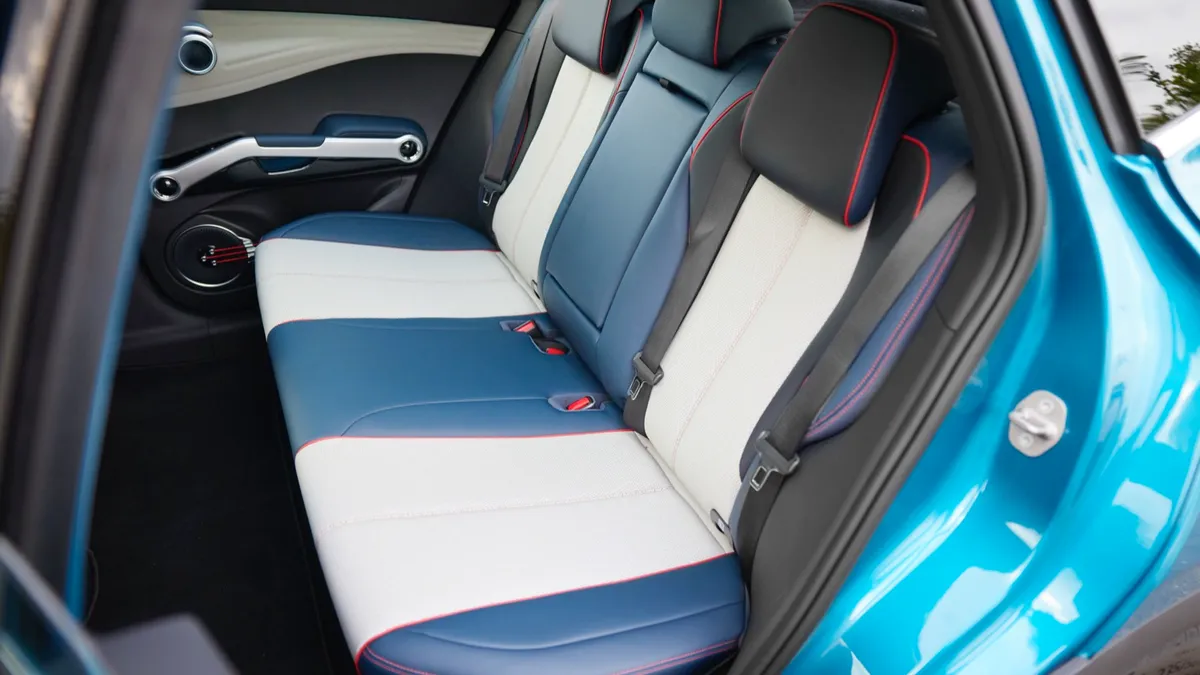 BYD BYD ATTO 3 — photo 19