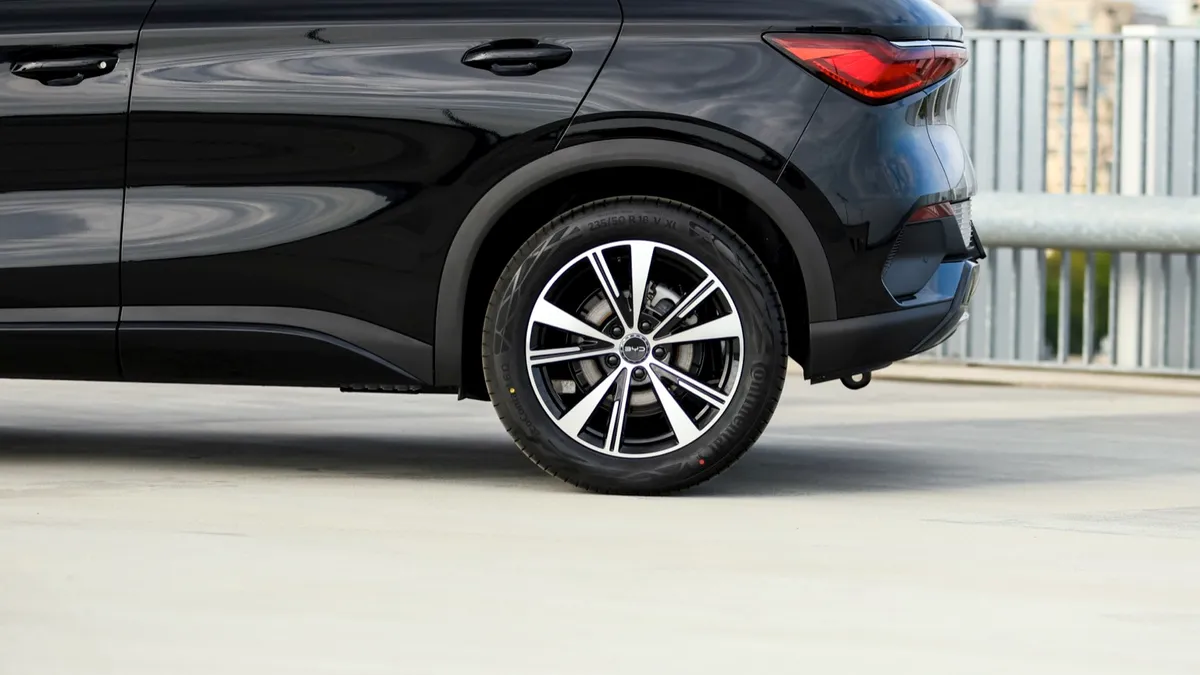 BYD BYD ATTO 3 — photo 13