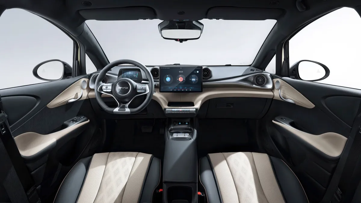 BYD BYD DOLPHIN 60.4 kWh — photo 16