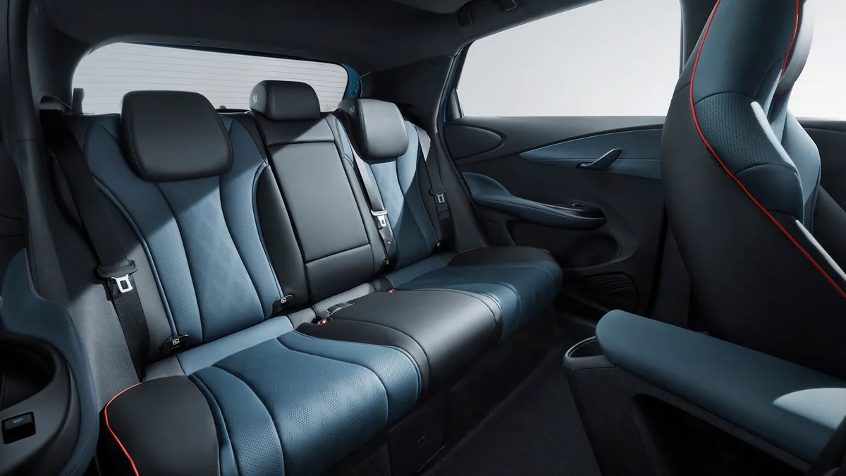 BYD BYD DOLPHIN 60.4 kWh — photo 18