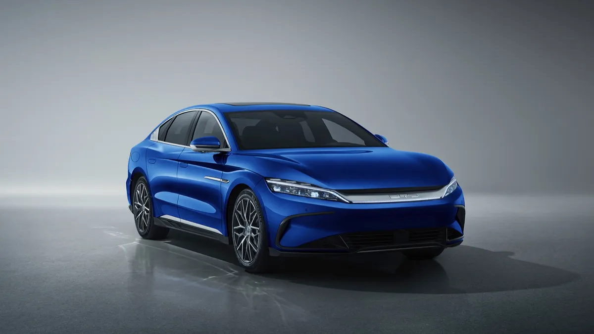 BYD BYD HAN — photo 12