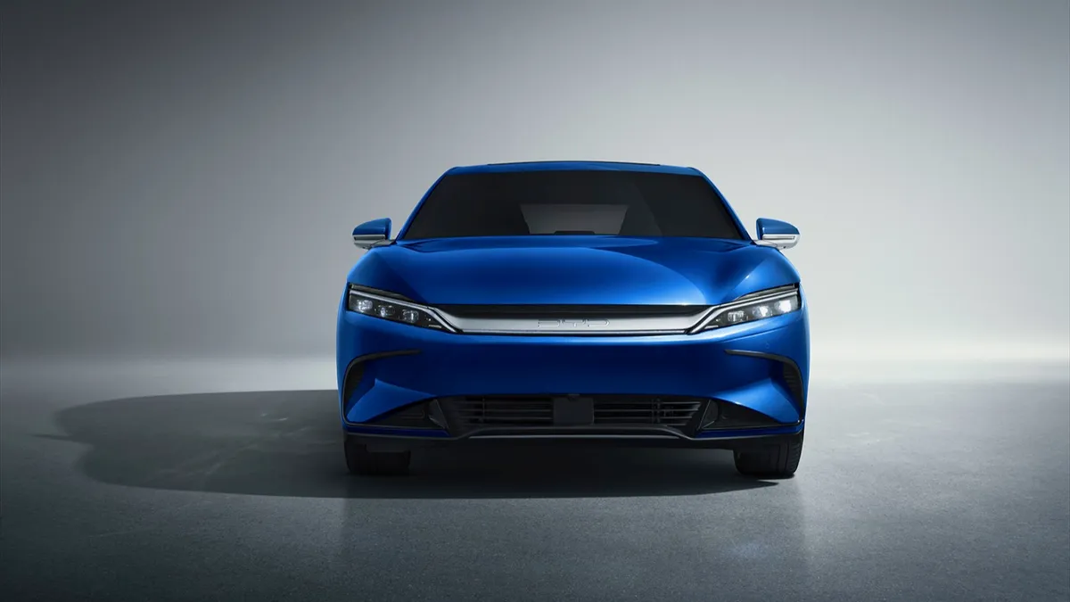 BYD BYD HAN — photo 15