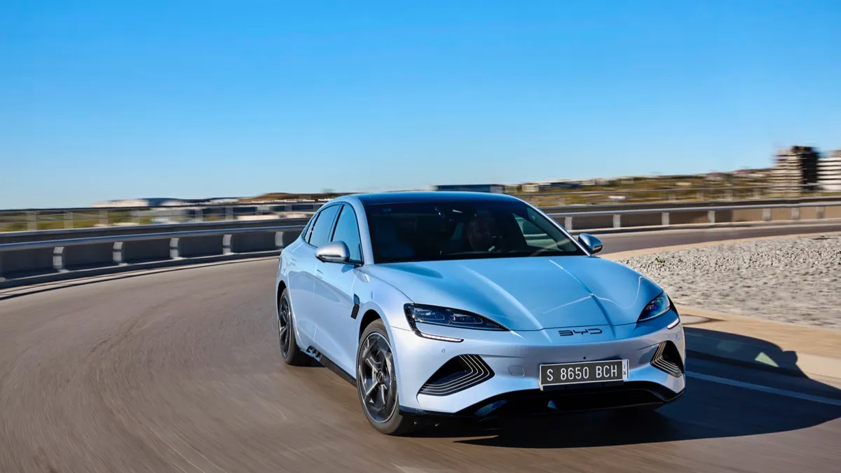 BYD BYD SEAL 61.4 kWh RWD Comfort — photo 15