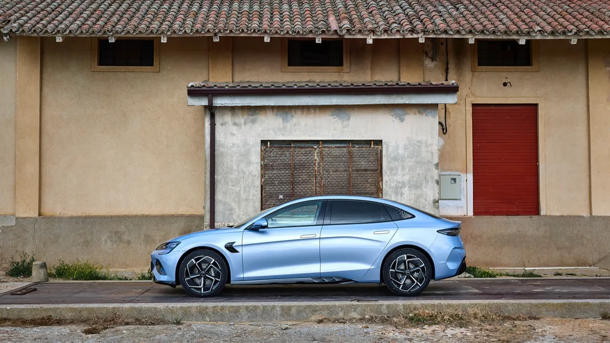 BYD BYD SEAL 82.5 kWh AWD Excellence — photo 8