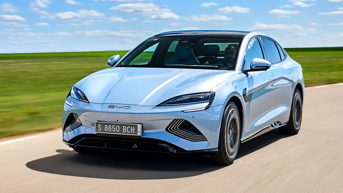 BYD BYD SEAL 82.5 kWh RWD Design — photo 2