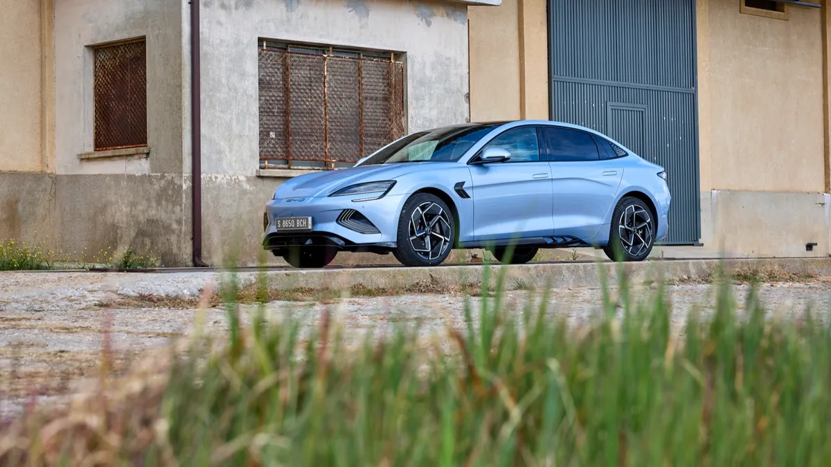 BYD BYD SEAL 82.5 kWh RWD Design — photo 6