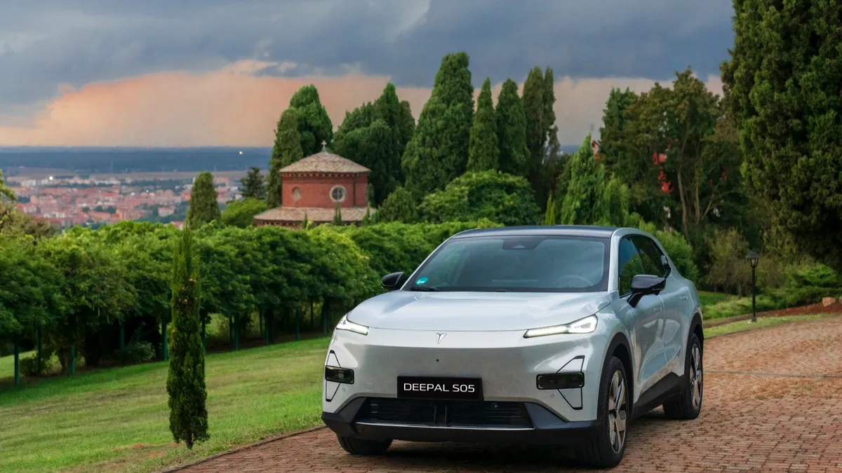 Changan Changan Deepal S05 4WD Max — photo 10