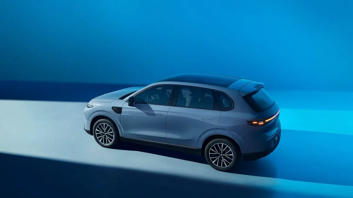 Leapmotor Leapmotor B10 67.1 kWh — photo 5