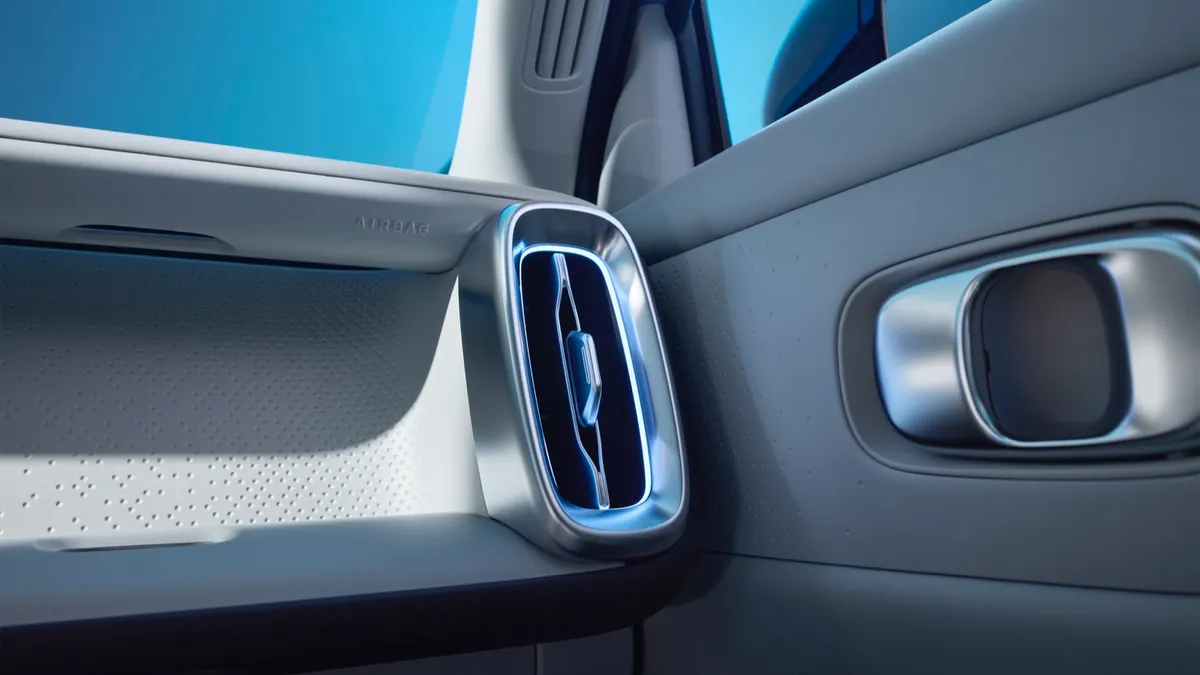 Leapmotor Leapmotor B10 67.1 kWh — photo 11