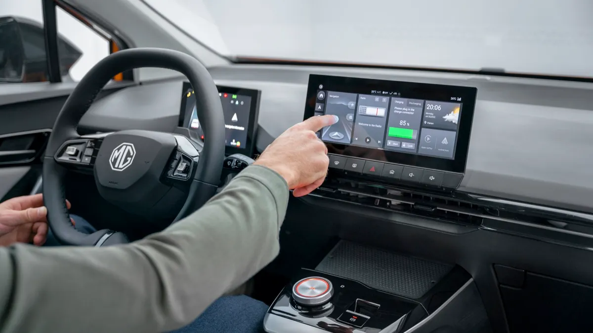 MG MG MG4 Electric 51 kWh — photo 13