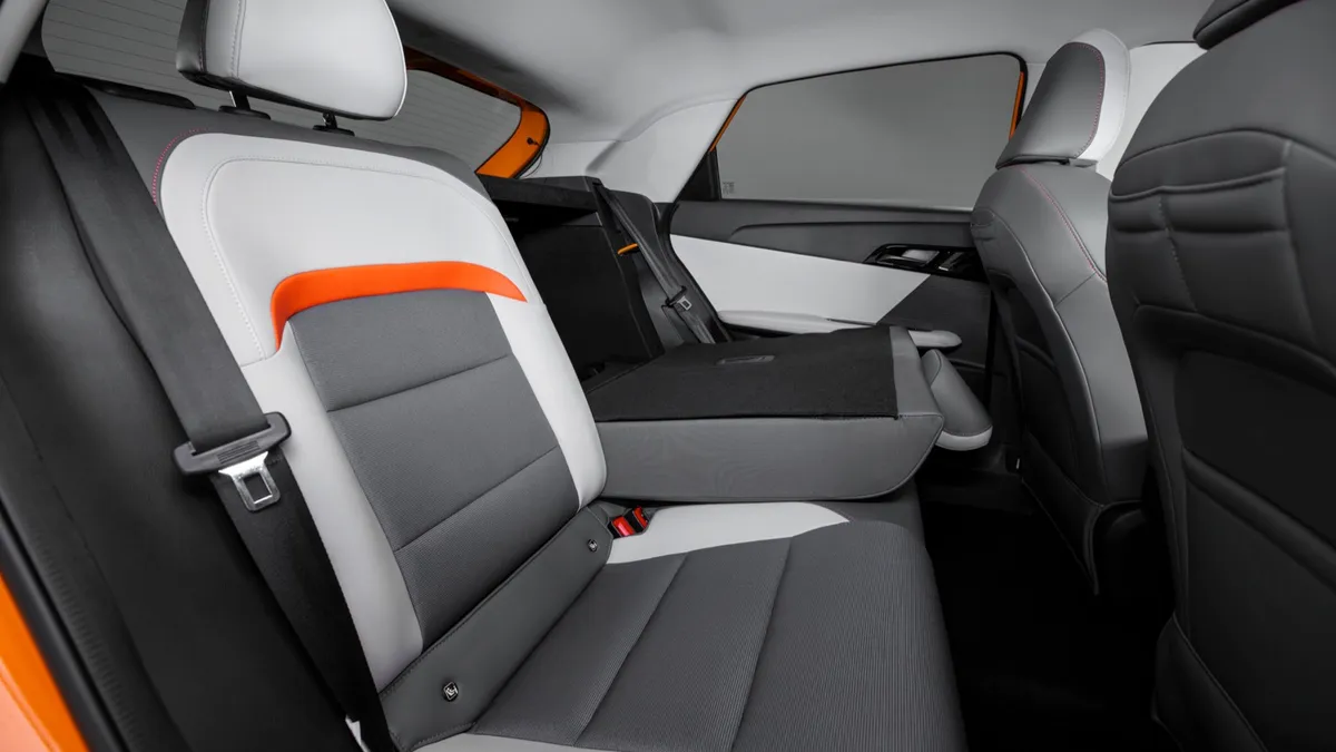 MG MG MG4 Electric 51 kWh — photo 19