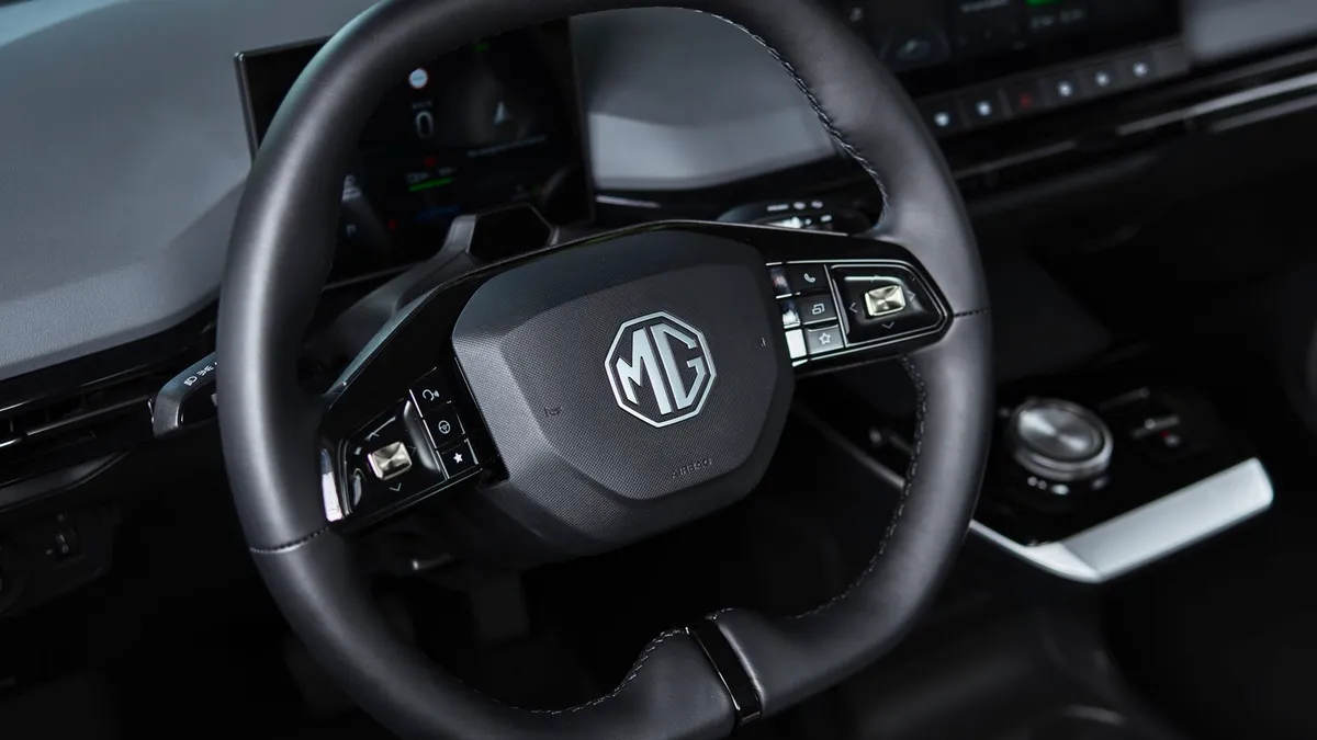 MG MG MG4 Electric 64 kWh — photo 17