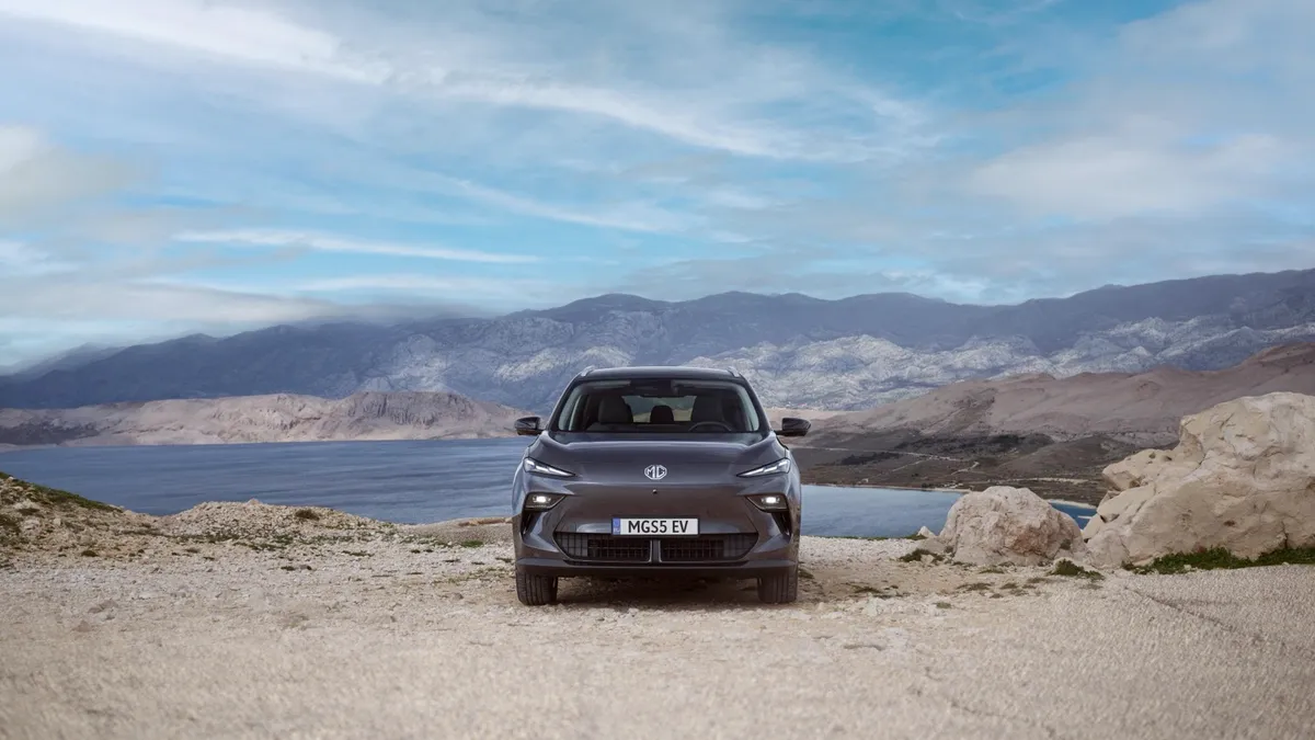 MG MG MGS5 EV 64 kWh — photo 5