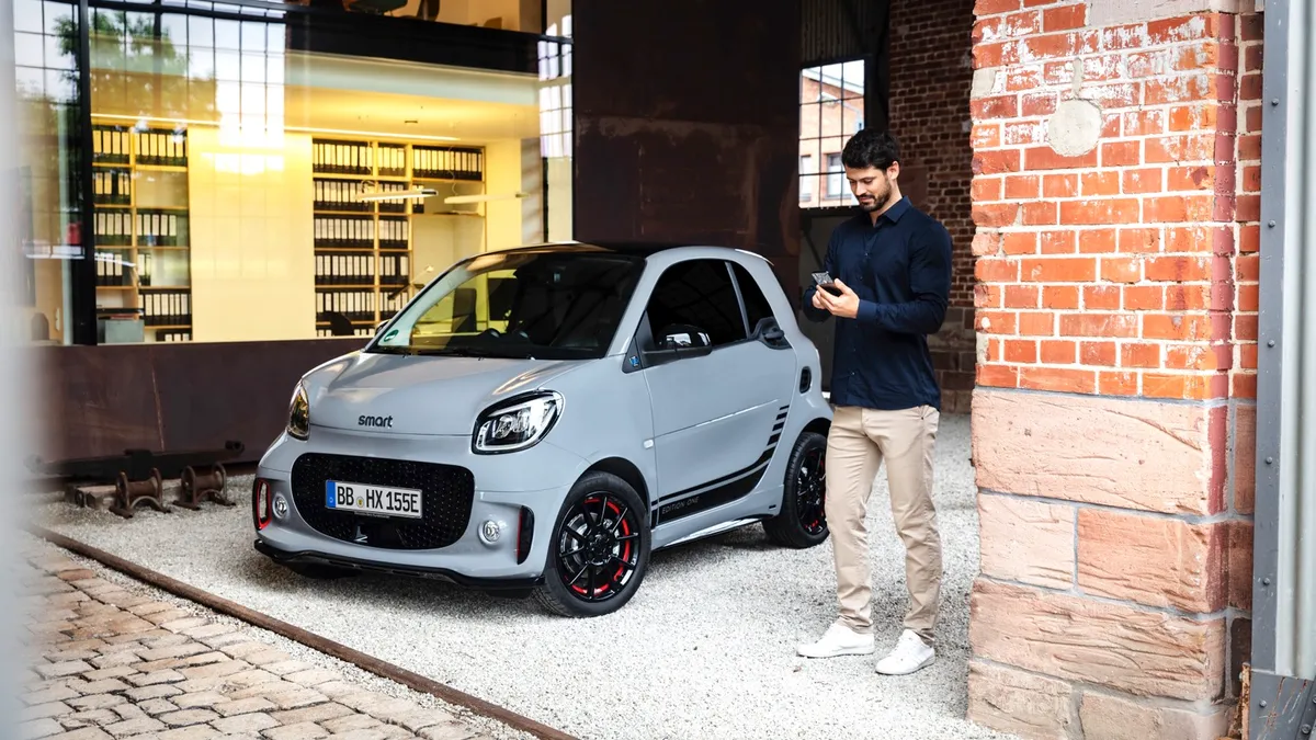 Smart Smart EQ fortwo coupe — photo 11