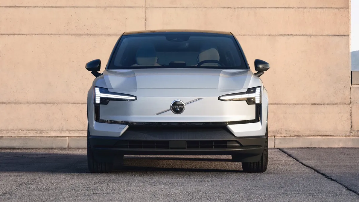 Volvo Volvo EX30 Single Motor — photo 6