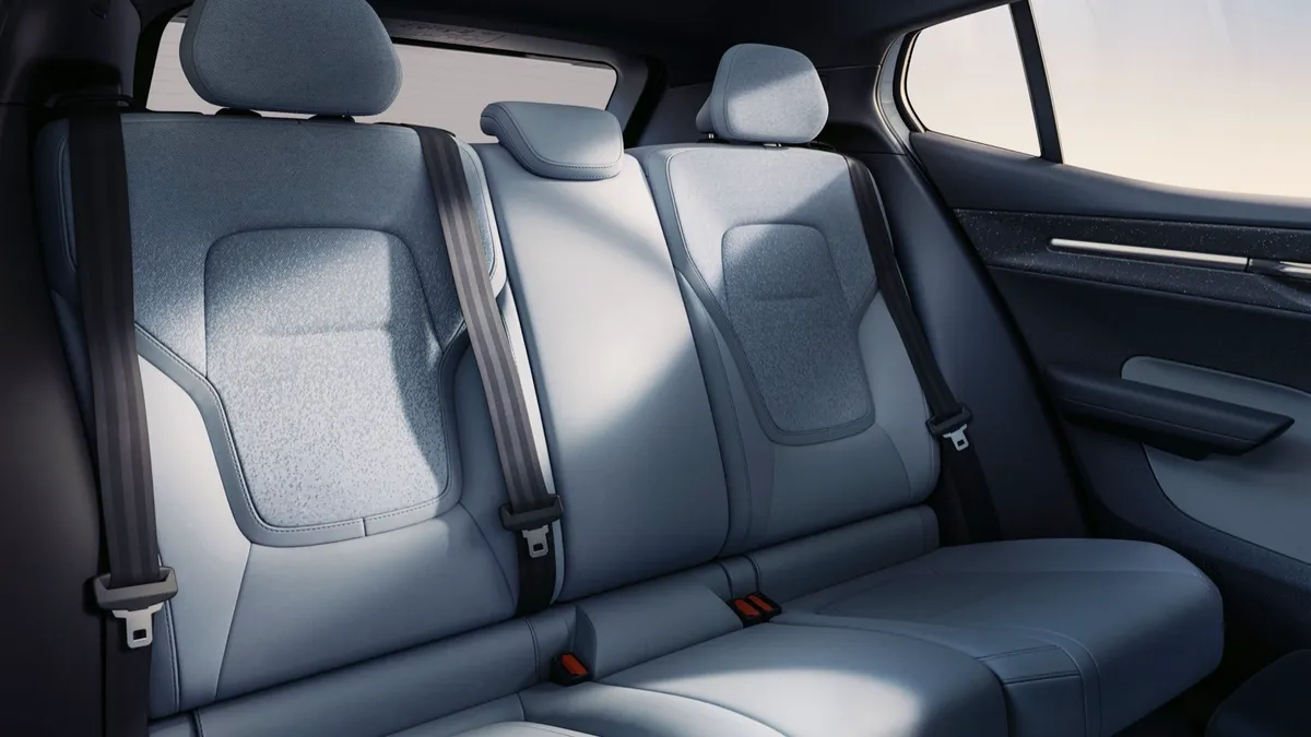 Volvo Volvo EX30 Single Motor — photo 20