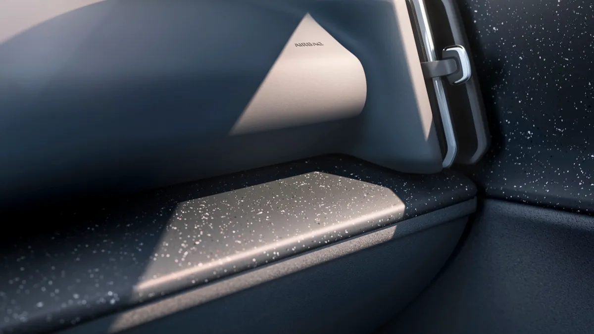 Volvo Volvo EX30 Single Motor — photo 27