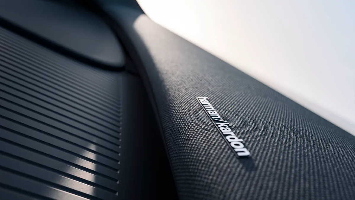 Volvo Volvo EX30 Single Motor ER — photo 26