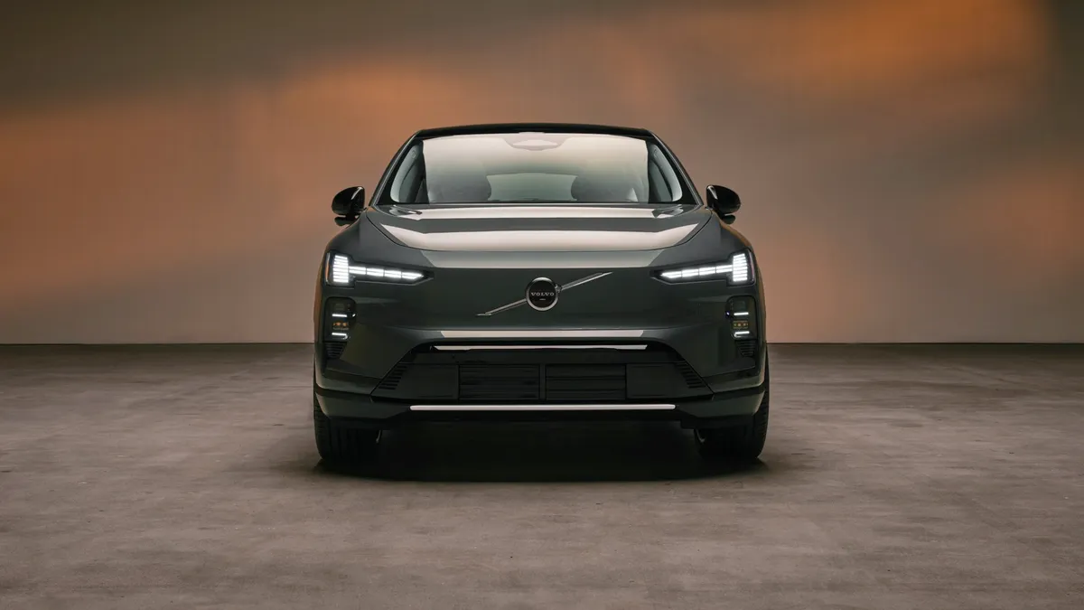 Volvo Volvo EX60 P12 AWD — photo 6