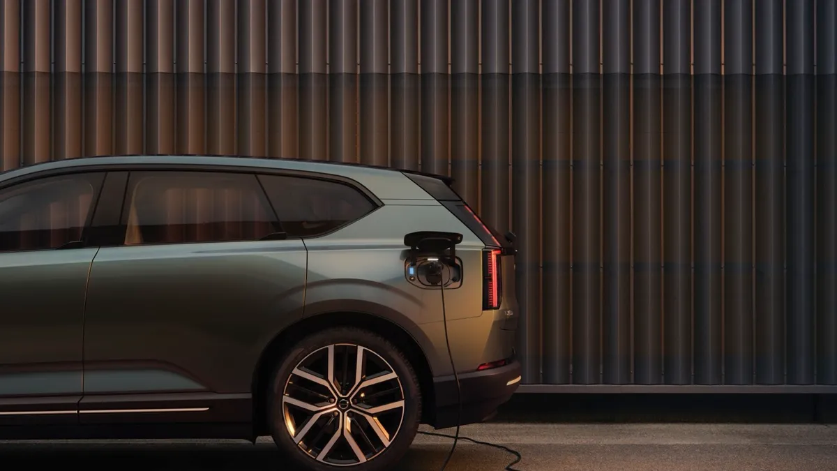 Volvo Volvo EX60 P12 AWD — photo 22