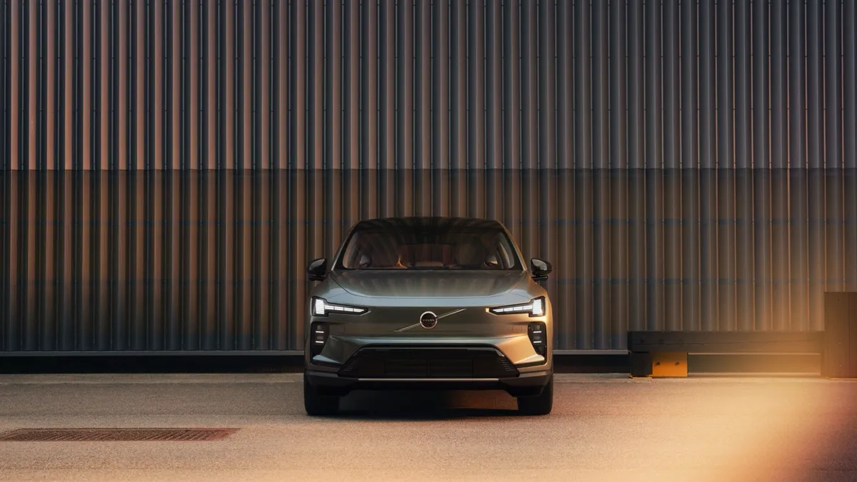 Volvo Volvo EX60 P6 — photo 11