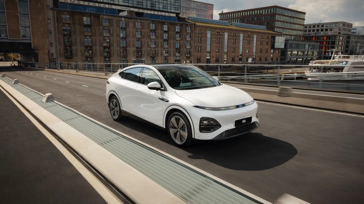 Xpeng XPENG G6 RWD Long Range — photo 10