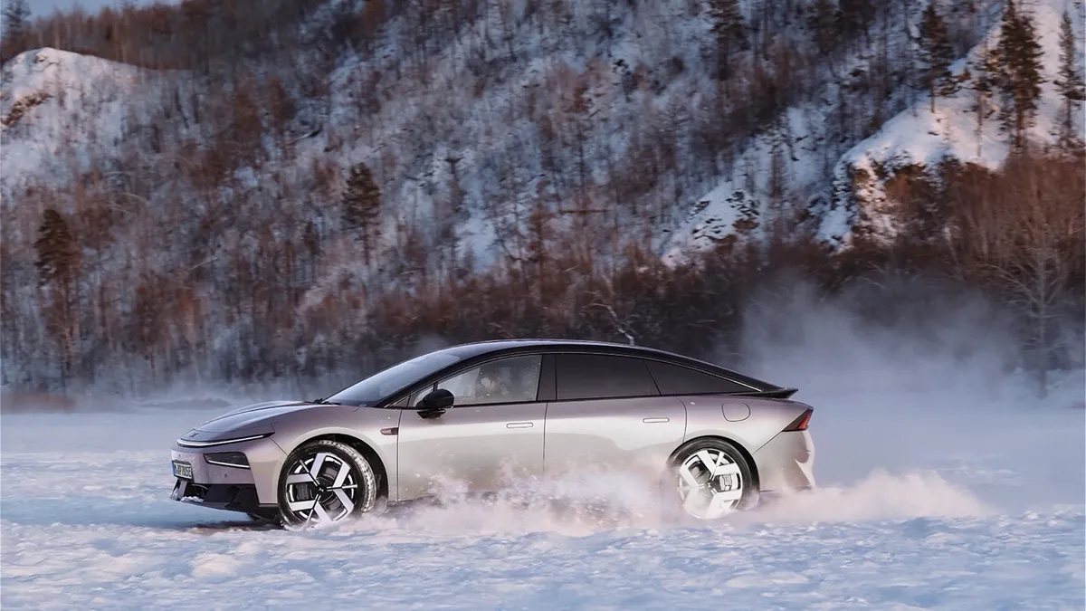 Xpeng XPENG P7+ RWD Long Range — photo 6