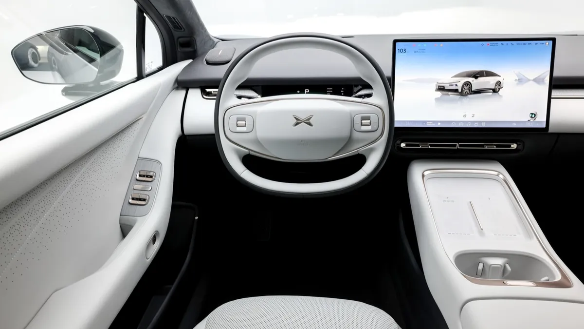 Xpeng XPENG P7+ RWD Long Range — photo 18