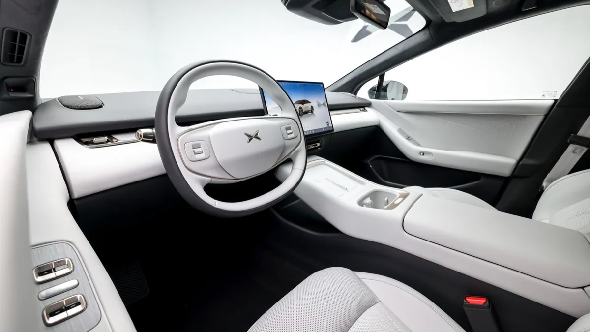 Xpeng XPENG P7+ RWD Long Range — photo 20