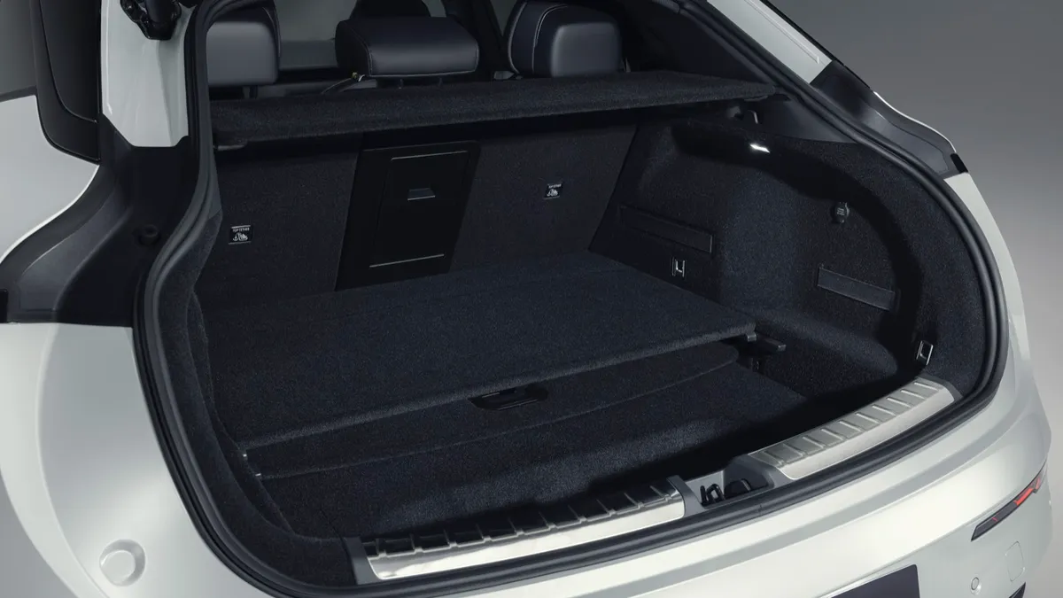 Zeekr Zeekr 7GT Long Range RWD — photo 18